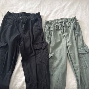 American Eagle Outfitters Black and Green Cargo Jeans